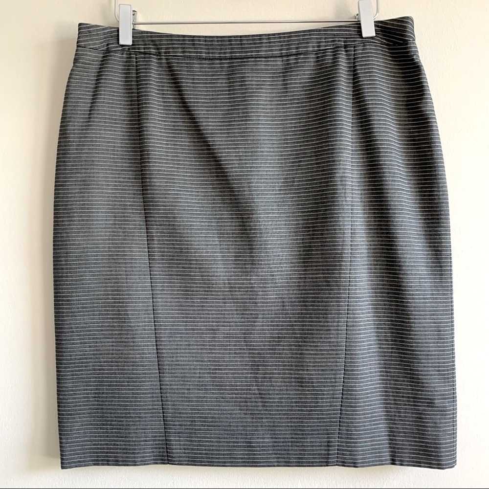 Akris Punto Textured Pinstripe Jacquard Skirt Gray